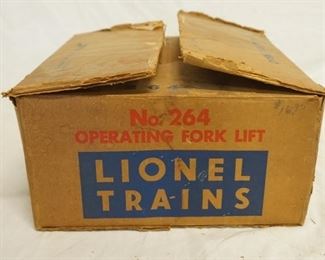 1090 LIONEL TRAINS NO. 264 OPERATING FORKLIFT
