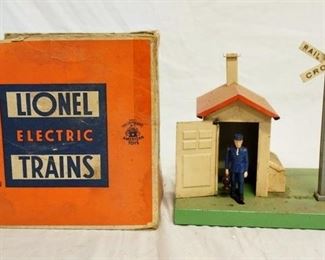 1170 LIONEL AUTOMATIC GATEMAN NO. 45 N BASE IS 5 3/4 IN X 7 IN  
