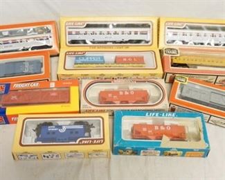 1249 11 LIFE LIKE HO GAUGE MODEL TRAINS
