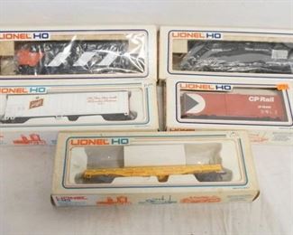 1251 5 LIONEL HO MODEL TRAINS
