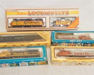 1254 5 LIFE LIKE HO GAUGE MODEL TRAINS
