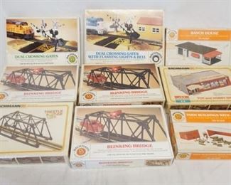 1256 9 BACHMANN MODEL BUILDING KITS, THREE OF WHICH ARE SEALED IN BOX
