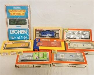 1261 LOT OF 6 LIFE LIKE HO GAUGE MODEL TRAINS PLUS LIFE LIKE LANDSCAPING MATERIALS GREEN LYCHEN

