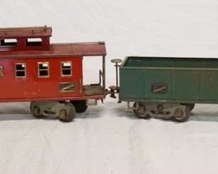 1289	2 AMERICAN FLYER LINES STANDARD GAUGE TRAIN CARS, 4021 & 4017 LARGEST 14 1/4 IN L 
