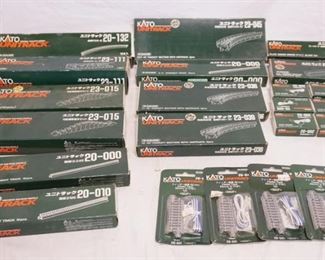1297	LOT OF KATO UNITRACK MODEL TRAIN ACCESSORIES
