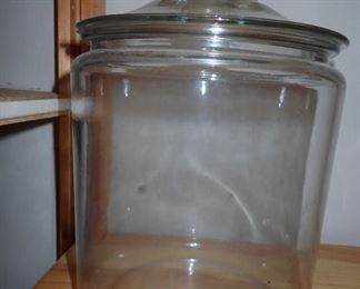 GLASS JAR W/COVER