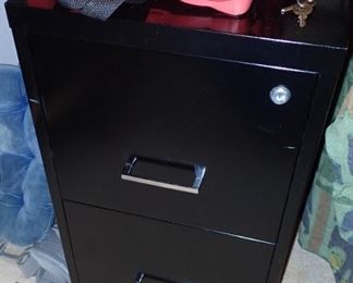 METAL FILE CABINET