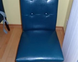 PARSONS CHAIR