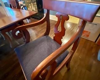 Captain's chair for dining set