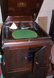 RCA Victor Victrola, works fine.