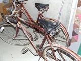 Pair of Schwinn his and her Suburbans.