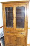 Nice antique oak kitchen cabinet.