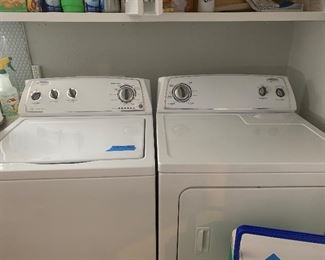 Newer very good condition Whirlpool washer/dryer