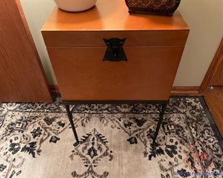Wood Trunk Box on Metal Stand