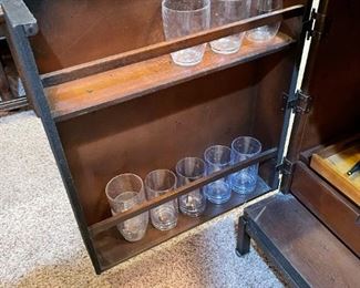 Pottery Barn Ludlow Trunk Dry Bar