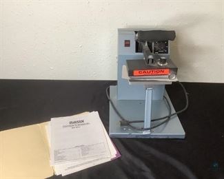 Basix Heat Transfer Machine
Heat transfer machine by Basix Model FH-3000. Heat plate size W6.5" x D4". Powers on.