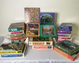 Jigsaw Puzzles
Lots of puzzle fun! These puzzles vary from 300 to 1000 pieces. Several are of outdoor scenes, with a challenging marble picture! Unknown if all puzzles have all pieces.