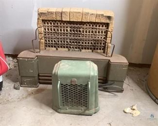 Gas & Electric Heaters
One (1) O'Keefe & Merritt Co. gas heater Model No. 2215-1. Unknown working condition. One (1) Montgomery Wards electric heater Model 15-VAB-2156A. Turns on when plugged in.