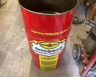 Pennzoil Can & Tool Boxes
One (1) Pennzoil Guard III auto undercoating can. Four (4) tool/utility boxes of various shapes & sizes. See photos for sampling.