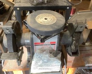 Craftsman 1/2 HP Bench Grinder
Craftsman Model 397-19461 1/2 HP bench grinder. Includes extra grinding disks/stones.