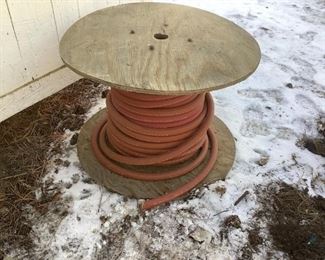 Dura Master Tubing
Dura Master multipurpose 3/4 inch 6B tubing. Unknown length as on wood spool. Unknown condition