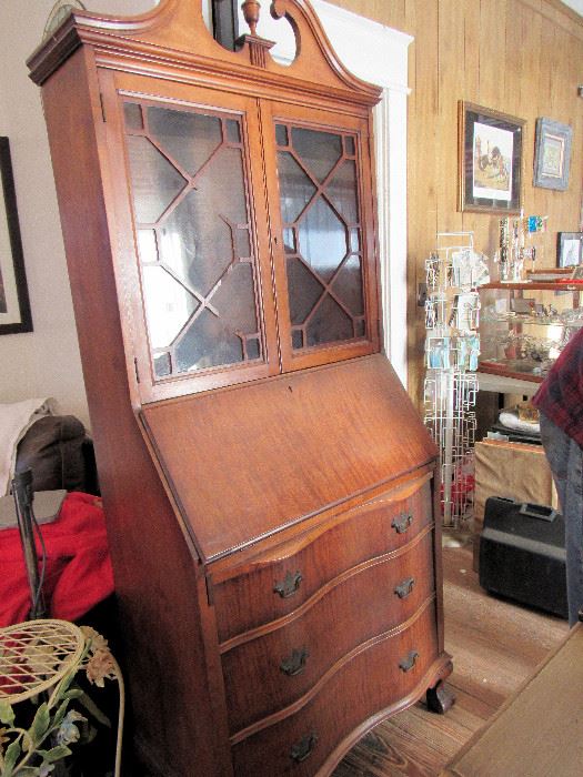 R&V Estate/Tag Sale in Roanoke, VA starts on 2/19/2022