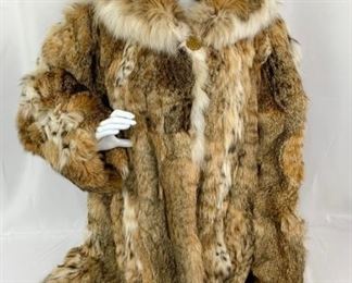 Luxurious Lynx Fur Coat with Ample Fur-Lined Hood - Size XXXL - w/ Gloves- Made in Greece