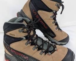 Mens Size 9.5 Hiking Boots - La Sportiva "Nucleo High GTX"