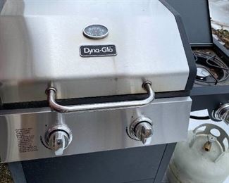 Dyna Glo Gas Grill