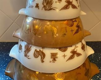 Vintage Pyrex Americana Bowls