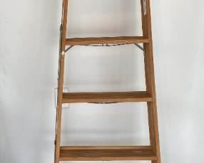 Werner Wooden 8ft Step Ladder