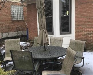 Winston Patio Set