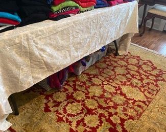 LOTS NICE CLEAN RUGS 