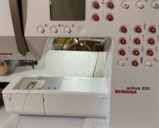 Bernina Activa 220 Sewing Machine