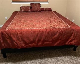 Layla King Size Bed, Comforter Set