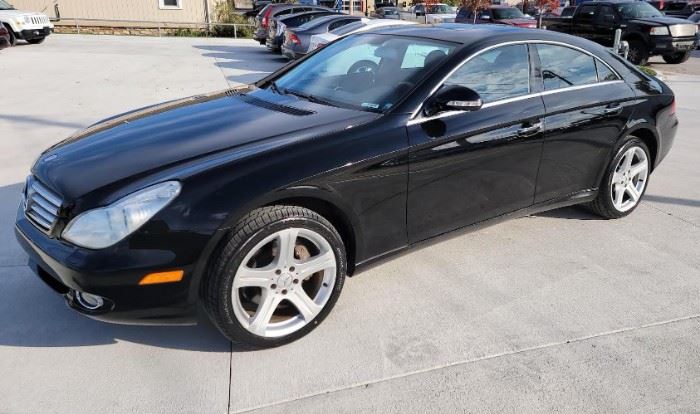 2006 Mercedes CLS500 LOW MILES LOADED!