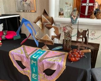 ELEPHANT FACE MASK, EARLY 60,S, FROM THE ST.LOUIS ZOO.   ONE OF A KIND.  VERY COLORFUL.  