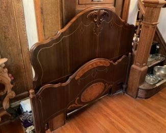 FULL SIZE VINTAGE BED
