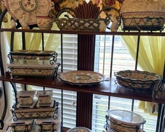 Temptations Bakeware " Old World Confetti" Pattern 