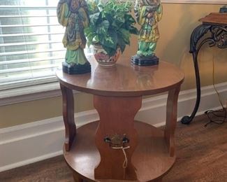 round end table 