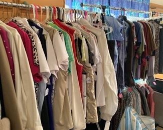 Clothes (men and womenswear medium to large)