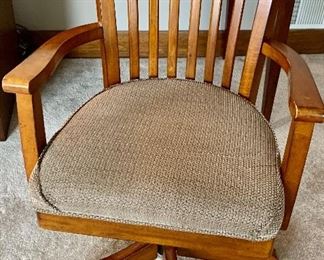 Hooker Desk Chair w/ Upholstered Seat & Back $65 