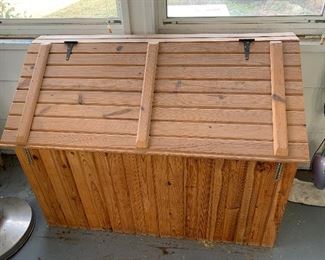 Wood storage box