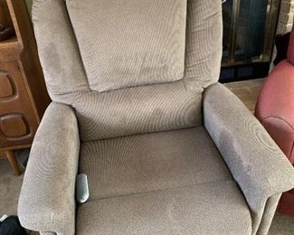 Lift chair with controls - only months old.  Super comfortable 