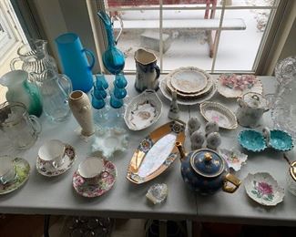 Beautiful collection of decorative glassware