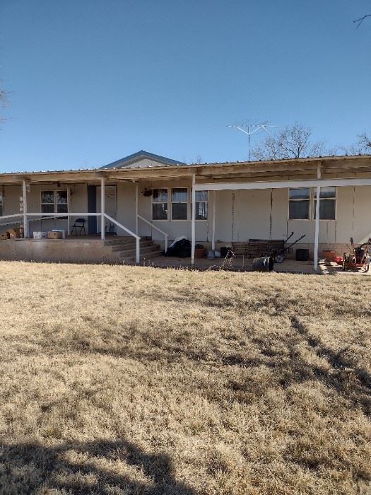 ESTATE AUCTION in Sylvester, TX starts on 2/26/2022