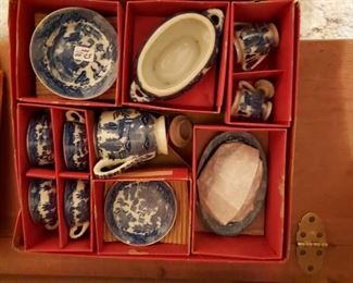 Antique Child Blue Willow