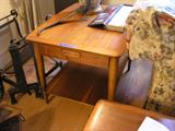 Lane mid-century end table