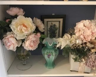 Floral arrangements, vase, picture: $5 each