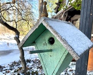 SOLD      $6; birdhouse